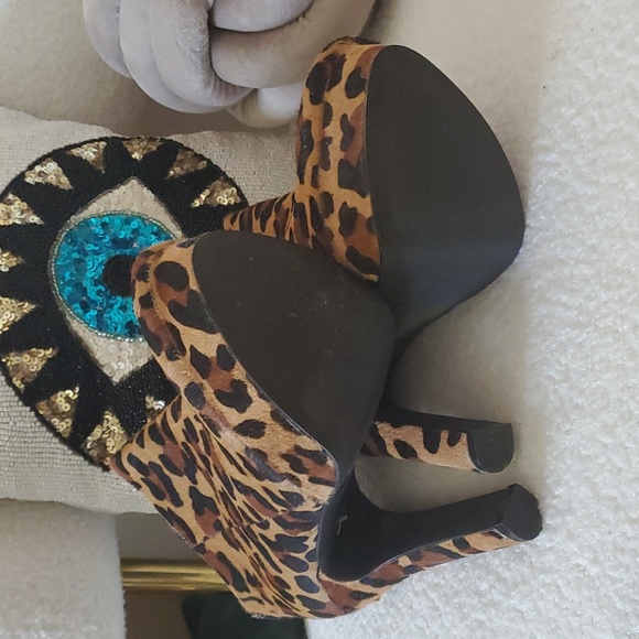 Cheetah fur platform booties - Picture 4 of 4
